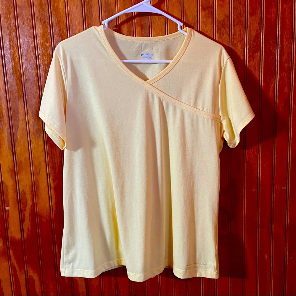 Columbia Tee Light Yellow